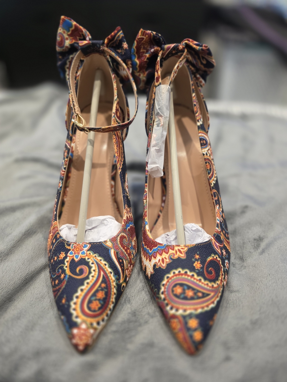 Women’s Paisley Pointed-Toe Ankle-Strap Heels in Navy